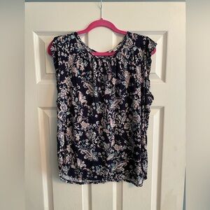 LOFT Outlet Floral Women’s Medium Scoop neck Short Cap Sleeve Top Blouse